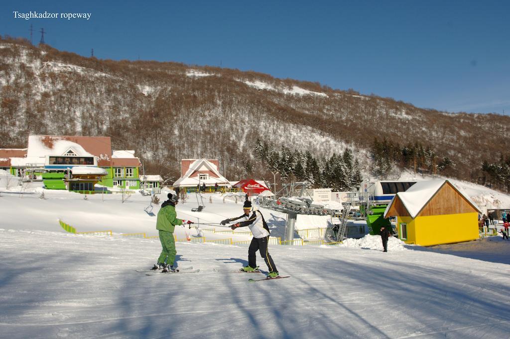 Hostel Jupiter Tsaghkadzor Exteriör bild