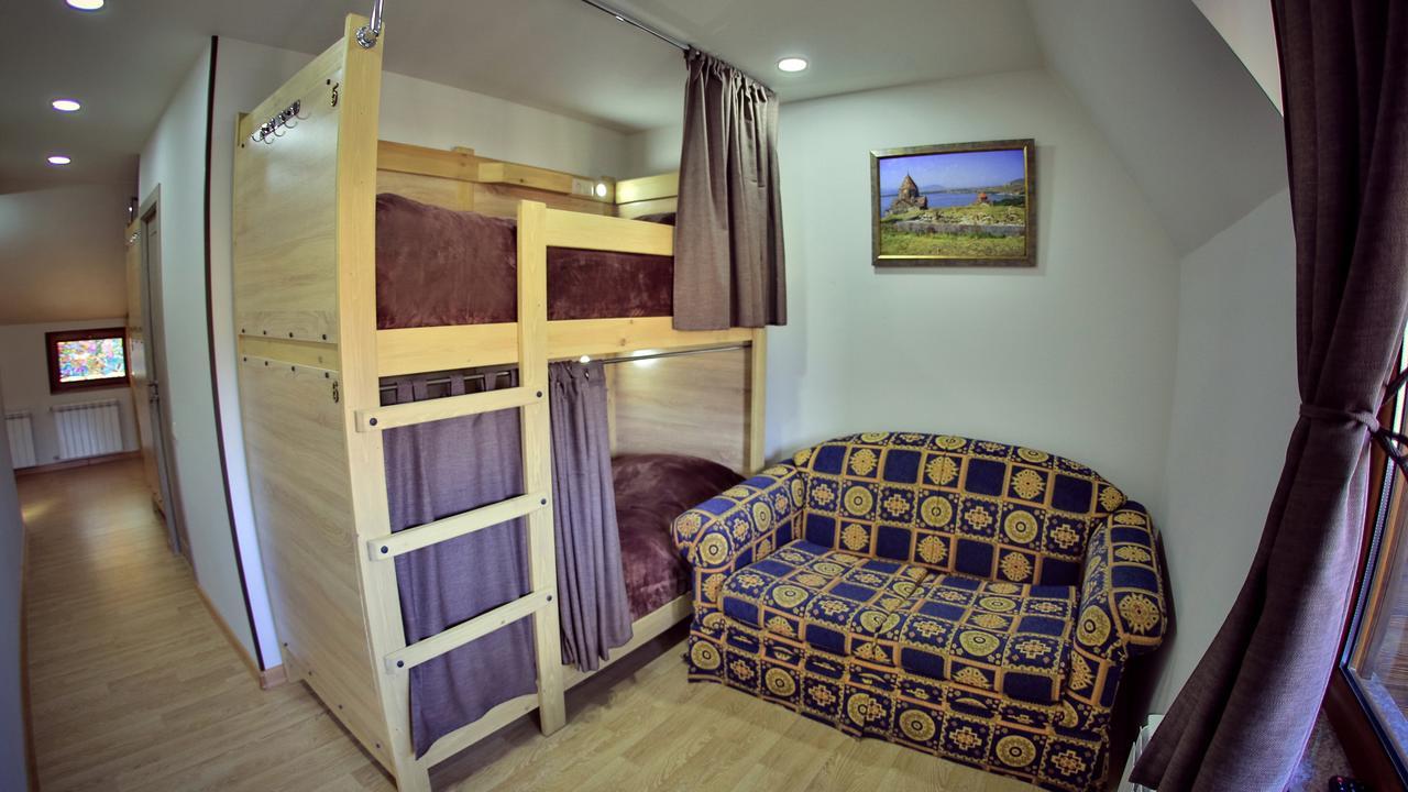 Hostel Jupiter Tsaghkadzor Exteriör bild